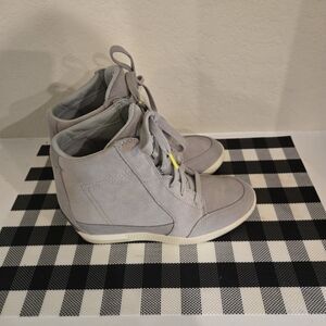 Sorel Gray Ankle Boots